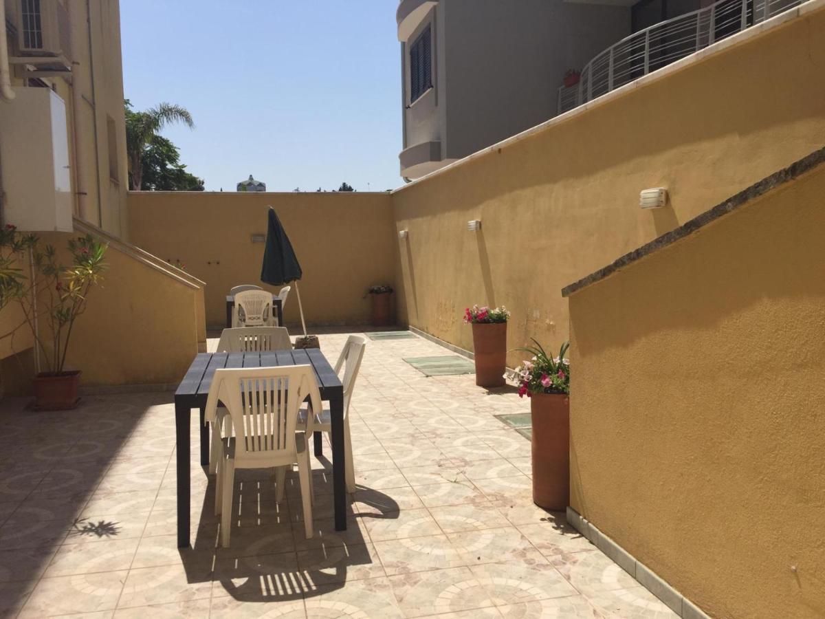 Striari Apartment *